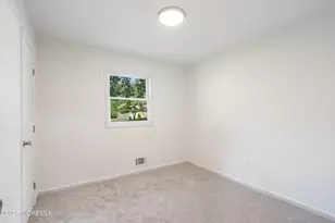 585 Fawn Dr, Toms River Township, NJ 08753 - Photo 16