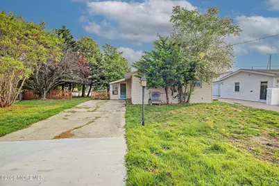 56 W Potomac Drive, Little Egg Harbor, NJ 08087 - Photo 2