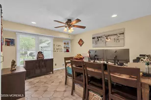 21 Concord Cir, Howell Township, NJ 07731 - Photo 10