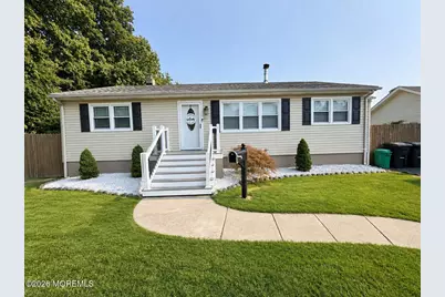1099 Woodmere Drive, Aberdeen Township, NJ 07735 - Photo 2
