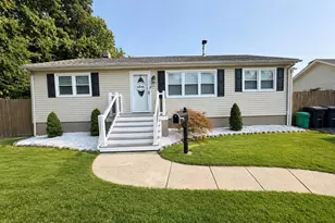 1099 Woodmere Dr, Aberdeen Township, NJ 07735 - Photo 2