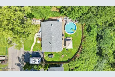1099 Woodmere Drive, Aberdeen Township, NJ 07735 - Photo 28