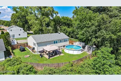 1099 Woodmere Drive, Aberdeen Township, NJ 07735 - Photo 32