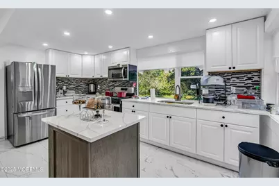 121 Parker Road, West Long Branch, NJ 07764 - Photo 12