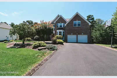 10 Emily Road, Manalapan Township, NJ 07726 - Photo 4
