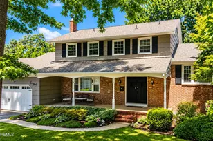 49 Manitto Pl, Oceanport, NJ 07757 - Photo 2