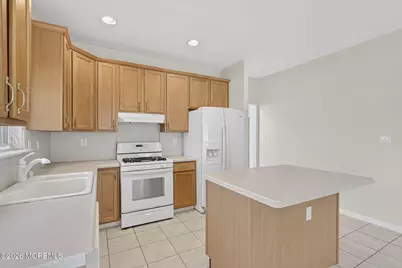 1 Rochford Drive, Manchester Township, NJ 08759 - Photo 8