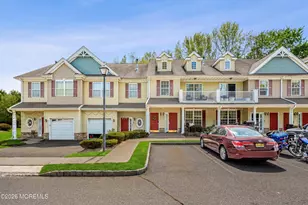 30 Oxford Ct, Englishtown, NJ 07726 - Photo 2