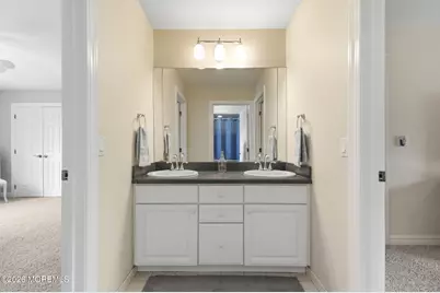 319 Valley View Circle, Freehold, NJ 07728 - Photo 30