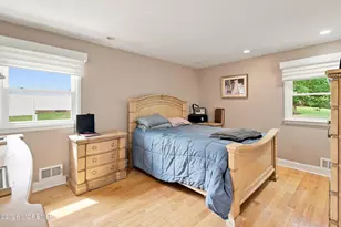 25 Mccue Rd, Morganville, NJ 07751 - Photo 14