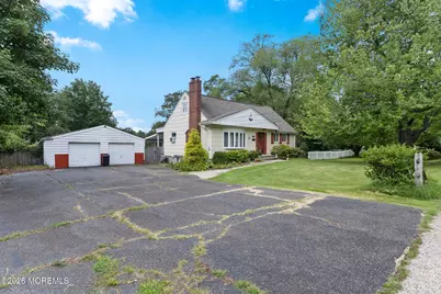 752 Park Avenue, Belford, NJ 07718 - Photo 4