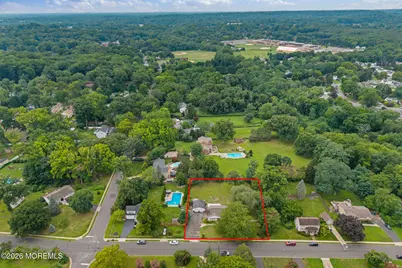 752 Park Avenue, Belford, NJ 07718 - Photo 8