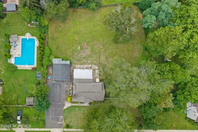 752 Park Avenue, Belford, NJ 07718 - Photo 30