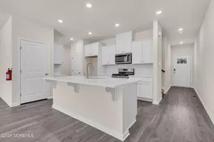 19 Mantoloking Dr, Jackson, NJ 08527 - Photo 6