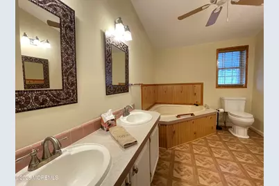 23 Brookside Way, Freehold, NJ 07728 - Photo 10