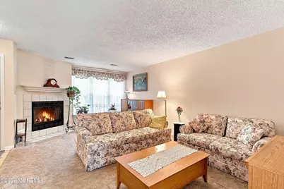 25 Wyeth Drive #11, Freehold, NJ 07728 - Photo 2