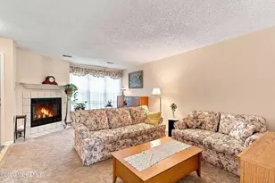 25 Wyeth Dr, Freehold, NJ 07728 - Photo 2