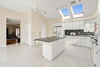 189 Kensington Avenue, Colonia, NJ 07067 - Photo 22