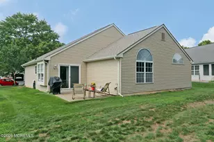 9 Ridgemont Ln, Whiting, NJ 08759 - Photo 8
