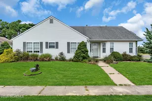 91 Portsmouth Dr, Toms River Township, NJ 08757 - Photo 1