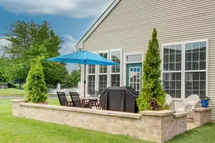 2 Williamsburg Ct, Upper Freehold Township, NJ 08501 - Photo 4