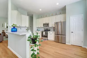 2 Williamsburg Ct, Upper Freehold Township, NJ 08501 - Photo 16