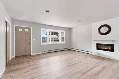 162 Castleton Drive, Toms River Township, NJ 08753 - Photo 2
