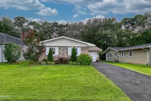 29 Markham Rd, Brick, NJ 08724 - Photo 2