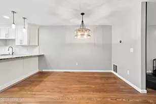 128 Ambassador Dr, Red Bank, NJ 07701 - Photo 12