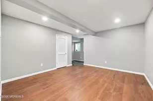 128 Ambassador Dr, Red Bank, NJ 07701 - Photo 28