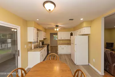 826 Bartlett Place, Toms River Township, NJ 08753 - Photo 4