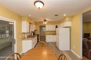 826 Bartlett Pl, Toms River Township, NJ 08753 - Photo 4