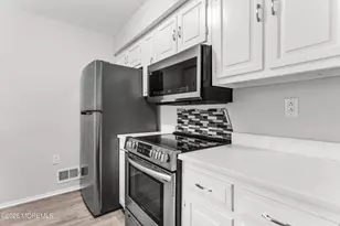 708 Wellington Pl, Matawan, NJ 07747 - Photo 16