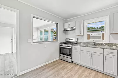 909 Clairmore Avenue, Lanoka Harbor, NJ 08734 - Photo 6