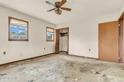 712 Monmouth Parkway, North Middletown, NJ 07748 - Photo 24