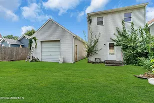 712 Monmouth Pkwy, North Middletown, NJ 07748 - Photo 34