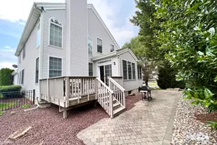 1 Hendrickson Ct, Manalapan Township, NJ 07726 - Photo 2