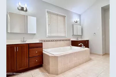 1 Hendrickson Court, Manalapan Township, NJ 07726 - Photo 28