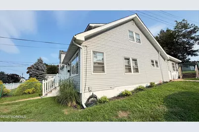 104 Burlington Avenue, Leonardo, NJ 07737 - Photo 2