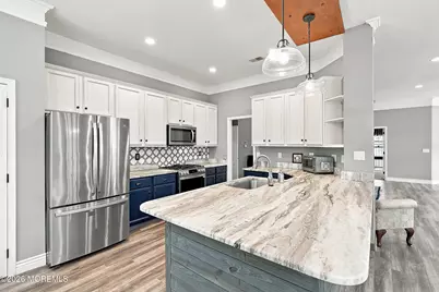 18 Bellflower Drive, Lakewood, NJ 08701 - Photo 16