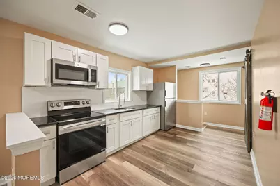 143 Center Avenue #2, Keansburg, NJ 07734 - Photo 4