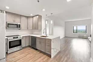 1 Carriage City Plz, Rahway, NJ 07065 - Photo 6
