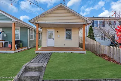 33 Drs James Parker Boulevard, Red Bank, NJ 07701 - Photo 10