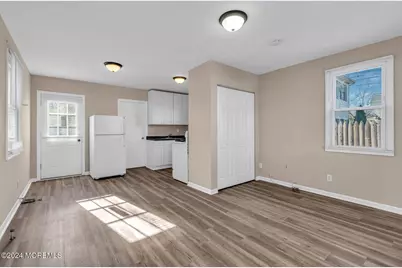 33 Drs James Parker Boulevard, Red Bank, NJ 07701 - Photo 2