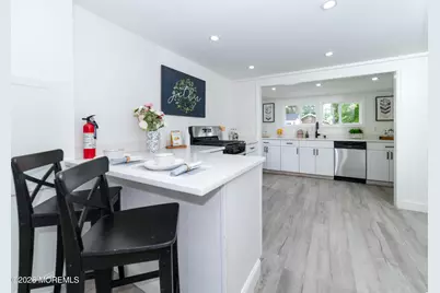 641 Hudson Avenue, Port Monmouth, NJ 07758 - Photo 8