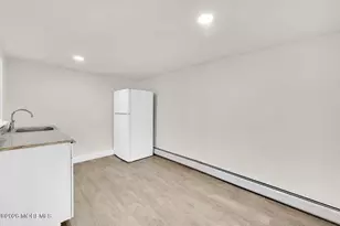 37 Circuit St, Keansburg, NJ 07734 - Photo 22