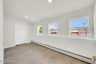 37 Circuit St, Keansburg, NJ 07734 - Photo 26