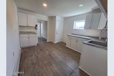 37 Circuit Street, Keansburg, NJ 07734 - Photo 8