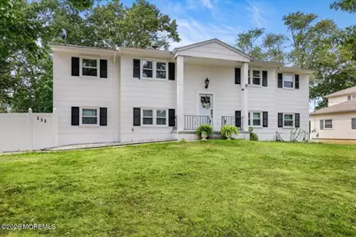 111 Oak Ridge Parkway, Toms River Township, NJ 08755 - Photo 2