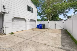 111 Oak Ridge Pkwy, Toms River Township, NJ 08755 - Photo 30